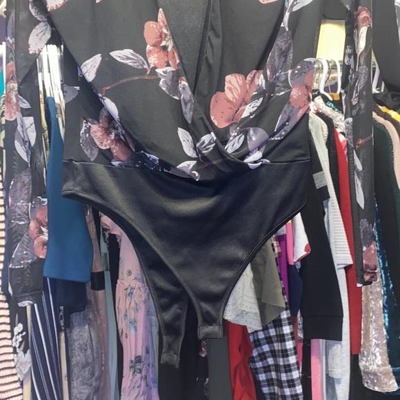 Ladies ECLIPSE black blouse floral print mesh long sleeve size Small body suit - Picture 3 of 7